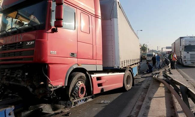 Αυτός είναι ο οδηγός της νταλίκας που σκόρπισε το θάνατο στον Κηφισό